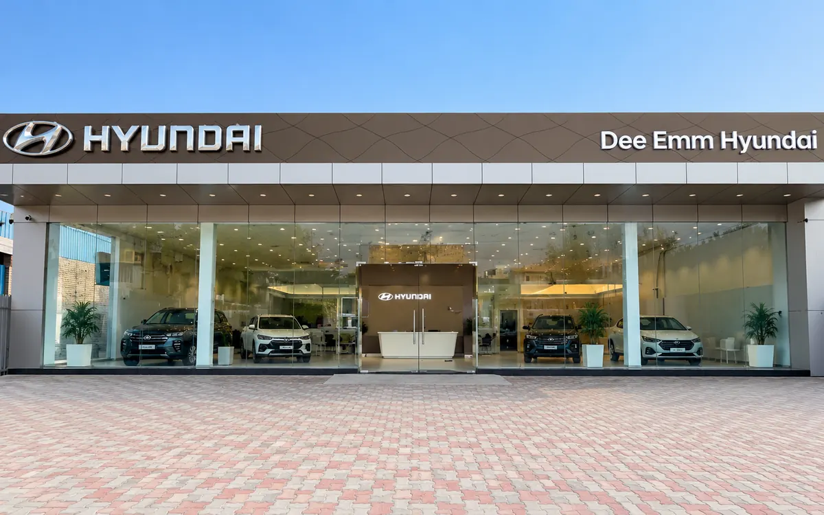 Dee Emm Hyundai showroom, Daulatabad