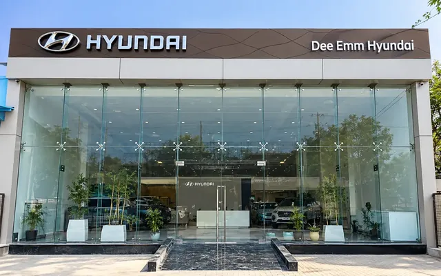 Dee Emm Hyundai Sikanderpur showroom