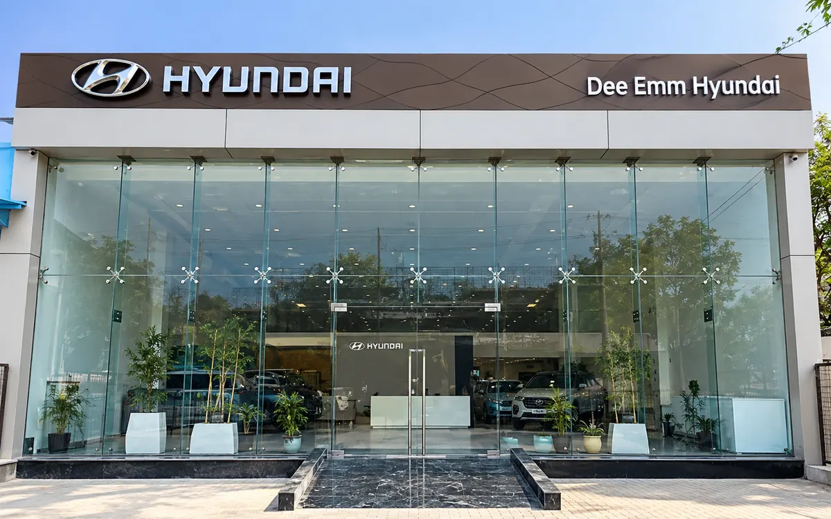 Dee Emm Hyundai showroom, Sikanderpur, MG Road